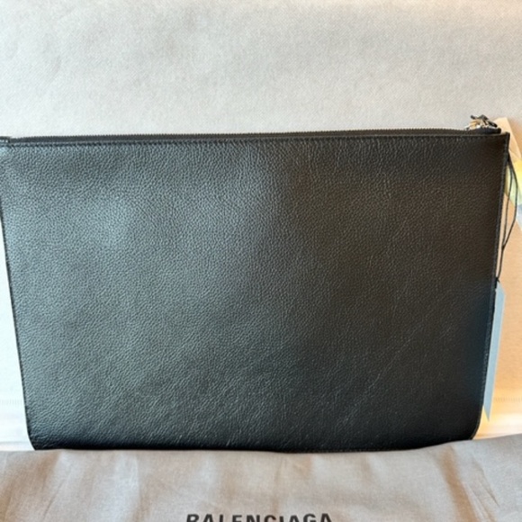 Brand New Balenciaga Zip Medium Pouch - Picture 3 of 4